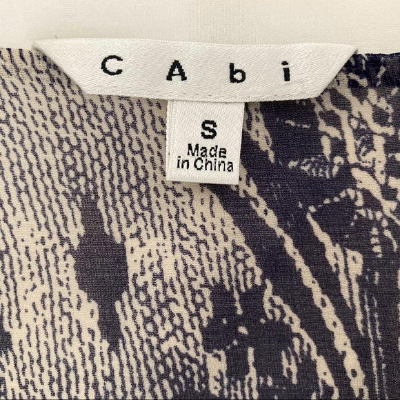 CAbi 238 Sleeveless Chiffon Blouse Size S - Picture 4 of 5